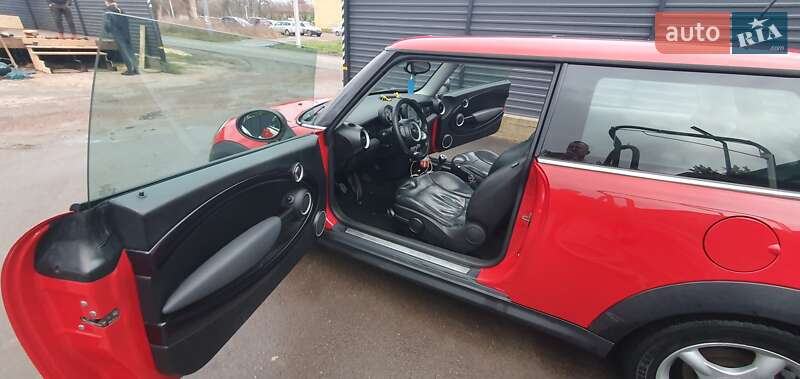 Хэтчбек MINI Cooper 2010 в Житомире
