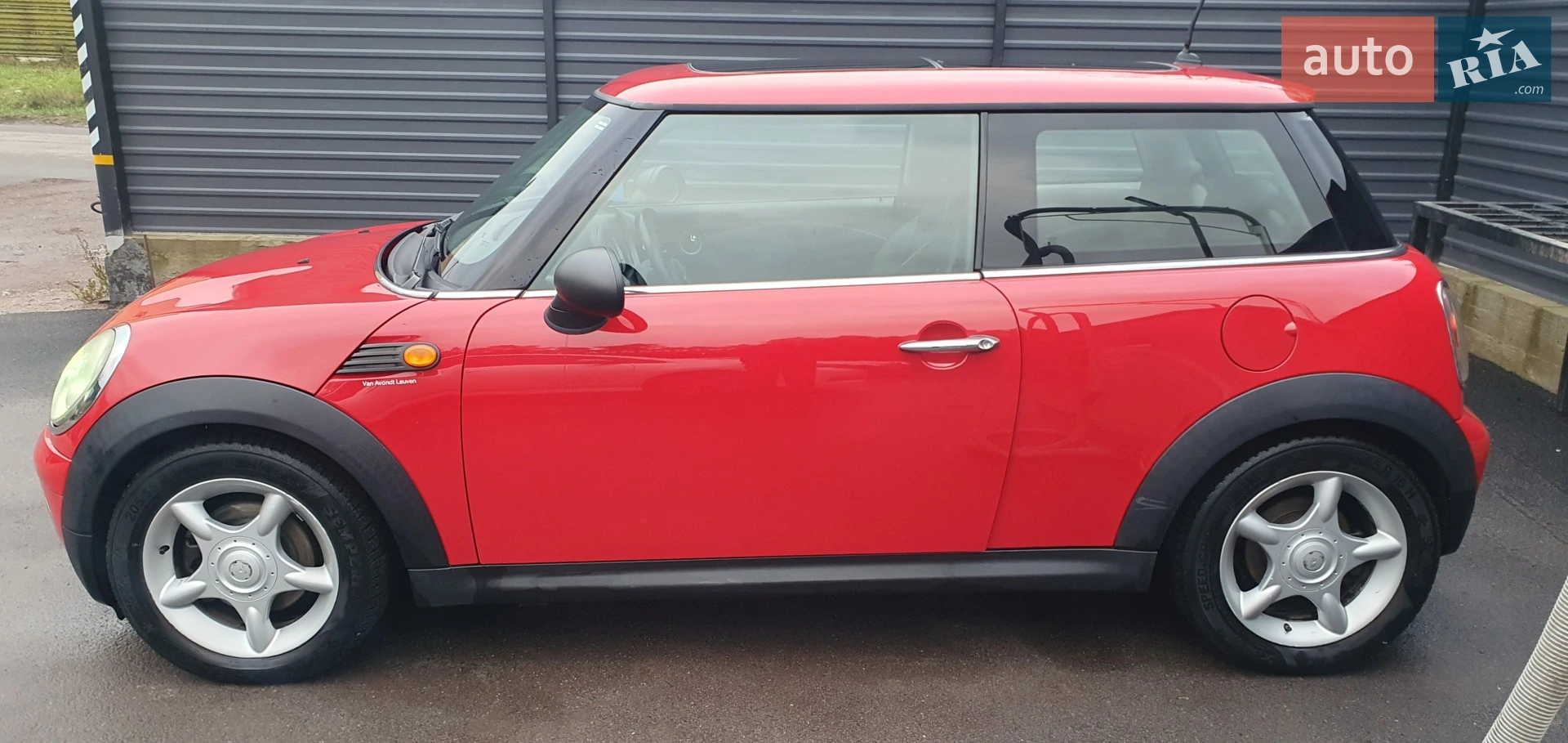 2010 MINI Cooper - мініатюра 11