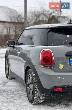 Хэтчбек MINI Cooper 2022 в Виннице