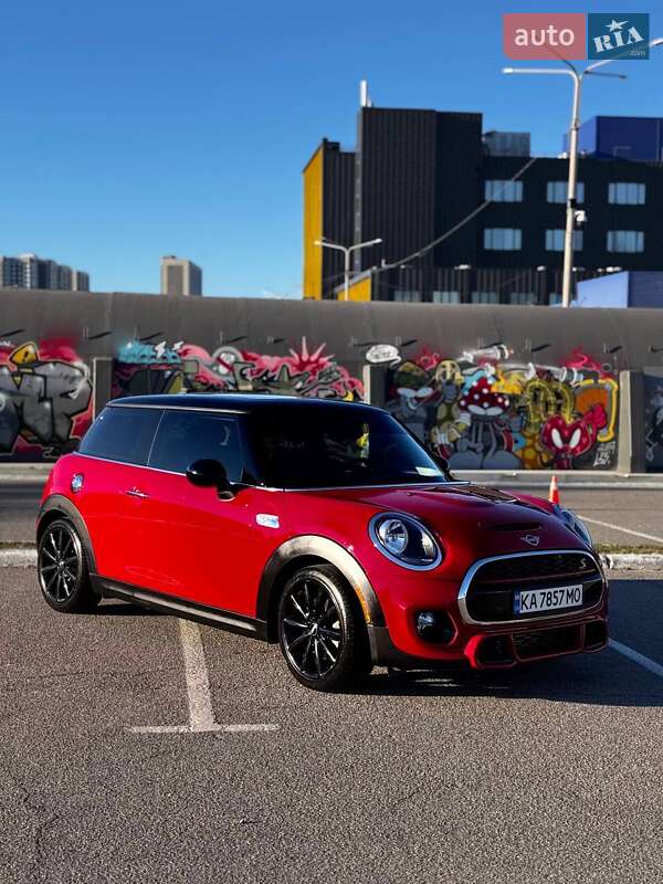Хэтчбек MINI Cooper 2019 в Киеве фото 2 Хэтчбек MINI Cooper 2019 в Киеве
