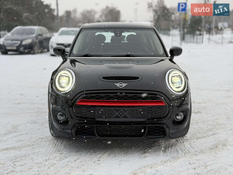 Хэтчбек MINI Cooper 2021 в Киеве