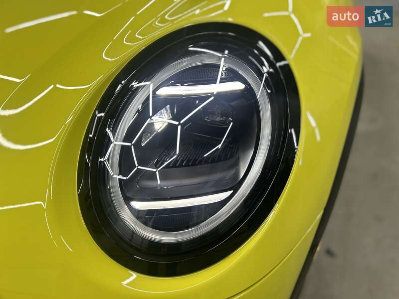Хэтчбек MINI Cooper 2024 в Львове
