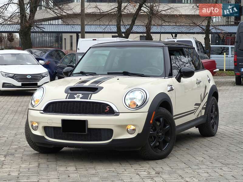 MINI Cooper 2010
