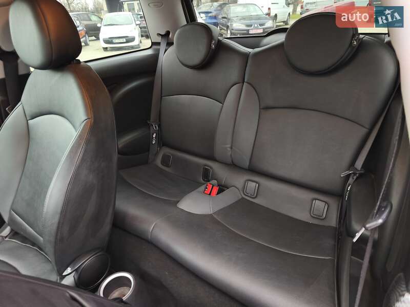Хэтчбек MINI Cooper 2010 в Днепре