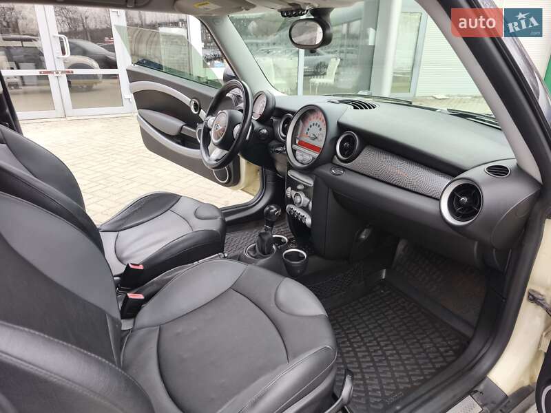 Хэтчбек MINI Cooper 2010 в Днепре