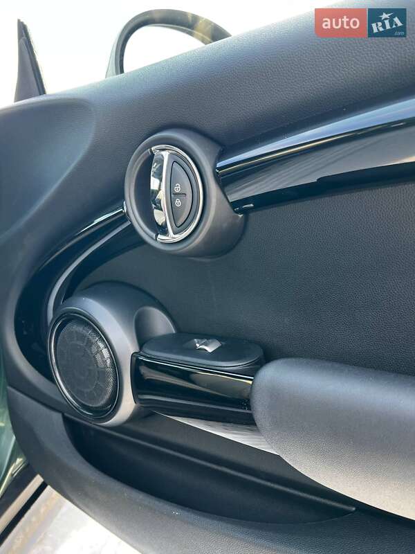 Хетчбек MINI Cooper 2017 в Києві