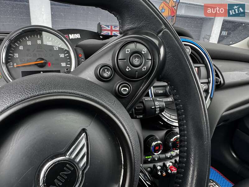 Хэтчбек MINI Cooper 2015 в Киеве