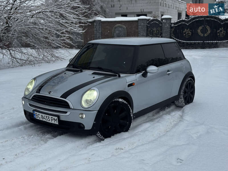 Хетчбек MINI Cooper 2004 в Василькові