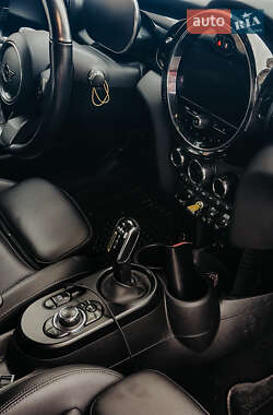 Хэтчбек MINI Cooper 2021 в Николаеве