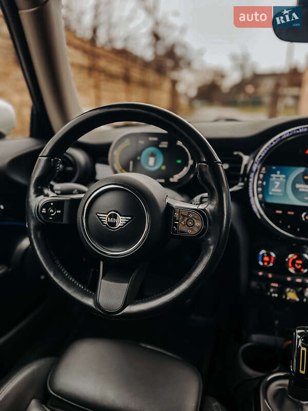 Хетчбек MINI Cooper 2021 в Миколаєві фото 24 Хетчбек MINI Cooper 2021 в Миколаєві