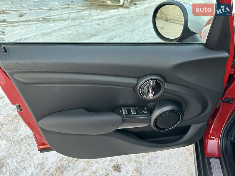 Хетчбек MINI Cooper 2017 в Києві