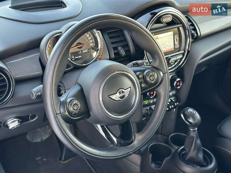 Хетчбек MINI Cooper 2017 в Києві