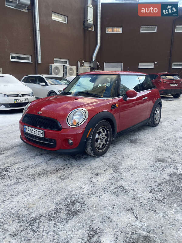Хэтчбек MINI Cooper 2012 в Киеве