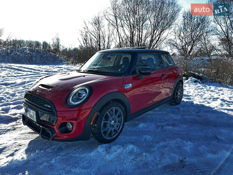 Хетчбек MINI Cooper 2020 в Ужгороді