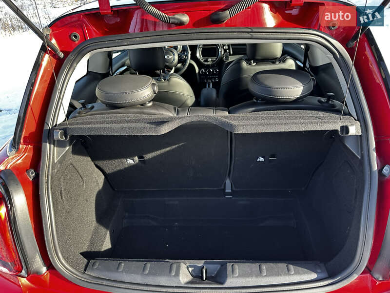 Хетчбек MINI Cooper 2020 в Ужгороді