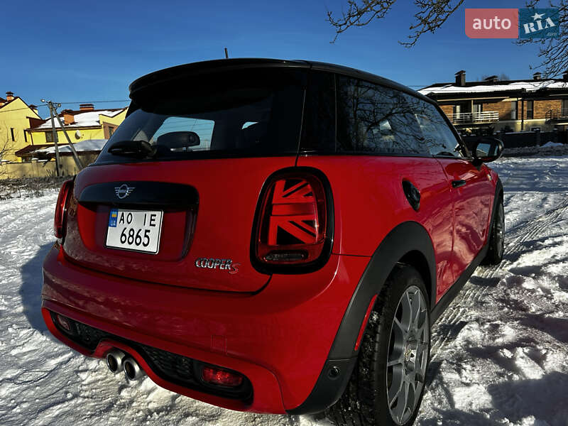 Хетчбек MINI Cooper 2020 в Ужгороді