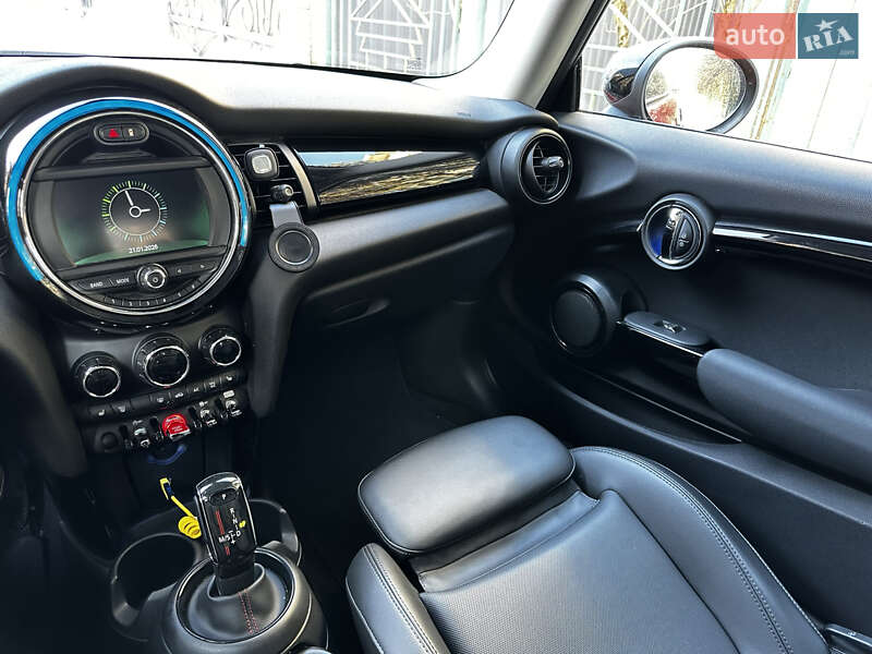 Хетчбек MINI Cooper 2020 в Ужгороді