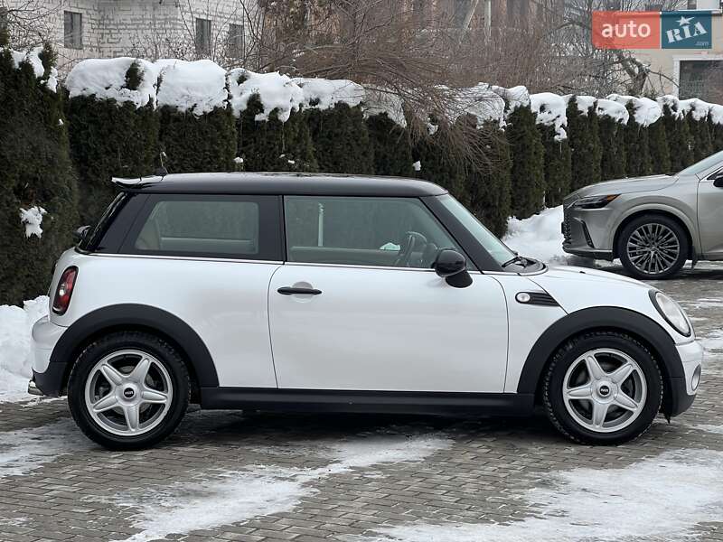Хетчбек MINI Cooper 2009 в Львові фото 4 Хетчбек MINI Cooper 2009 в Львові