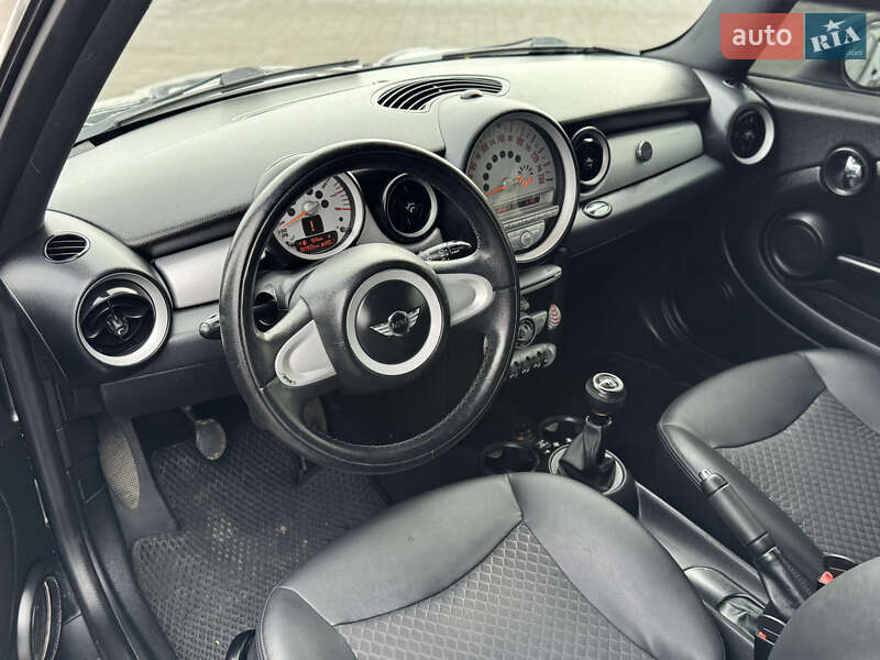Хэтчбек MINI Cooper 2009 в Мукачево