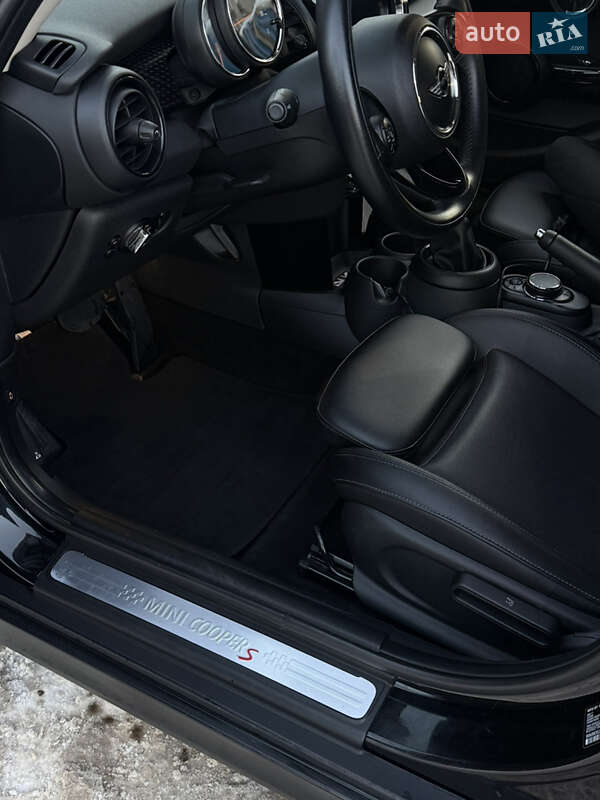 Хетчбек MINI Cooper 2017 в Києві