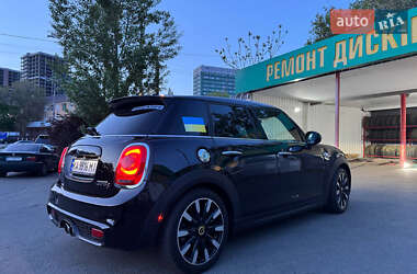 Хэтчбек MINI Cooper 2017 в Киеве