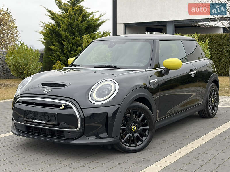 Хэтчбек MINI Cooper 2022 в Ужгороде