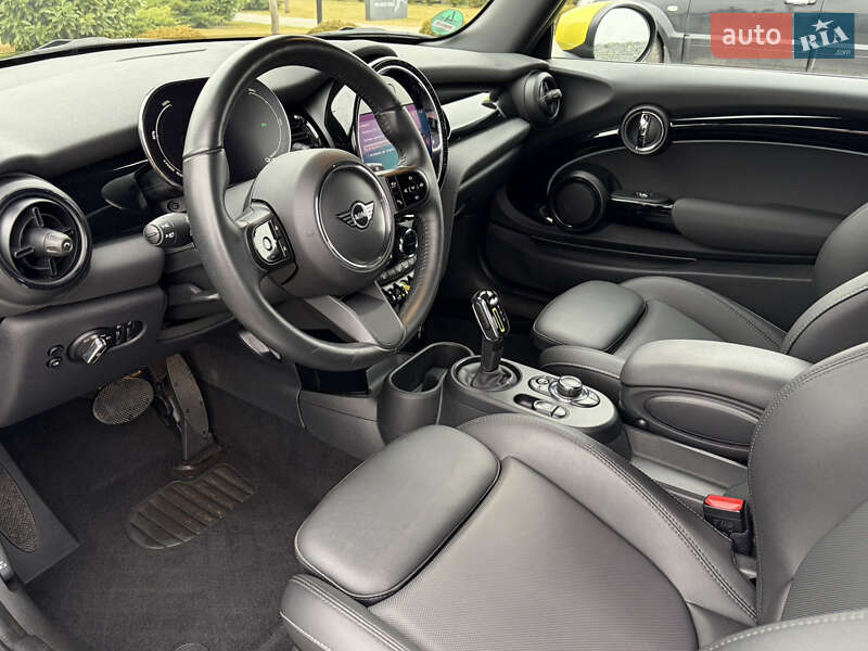 Хэтчбек MINI Cooper 2022 в Ужгороде