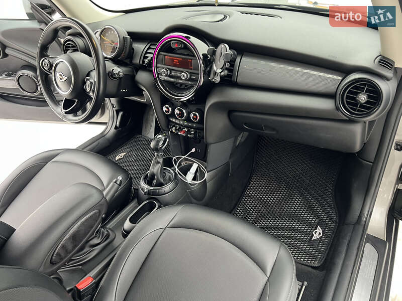 Хэтчбек MINI Cooper 2016 в Киеве
