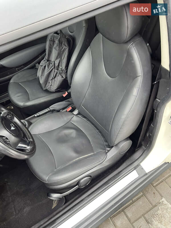 Хэтчбек MINI Cooper 2011 в Ровно фото 14 Хэтчбек MINI Cooper 2011 в Ровно