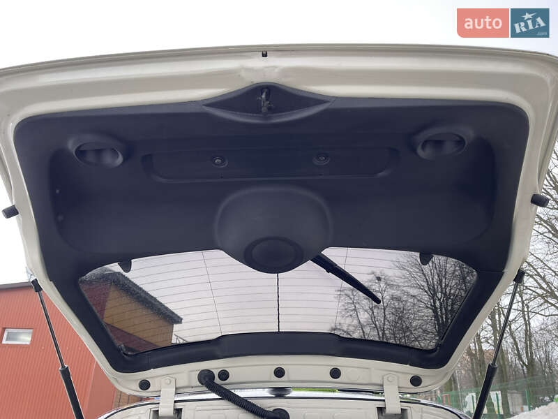 Хэтчбек MINI Cooper 2011 в Ровно фото 20 Хэтчбек MINI Cooper 2011 в Ровно