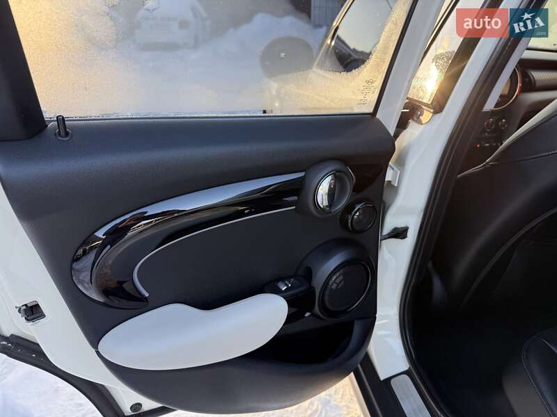 Хетчбек MINI Cooper 2016 в Чернігові фото 7 Хетчбек MINI Cooper 2016 в Чернігові