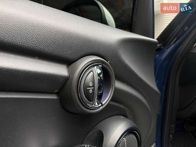 Хетчбек MINI Cooper 2014 в Києві фото 9 Хетчбек MINI Cooper 2014 в Києві