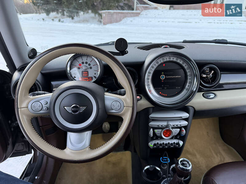 Хетчбек MINI Cooper 2010 в Києві