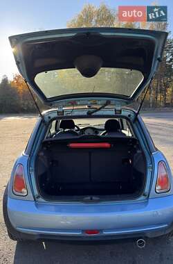 Хэтчбек MINI Cooper 2004 в Луцке