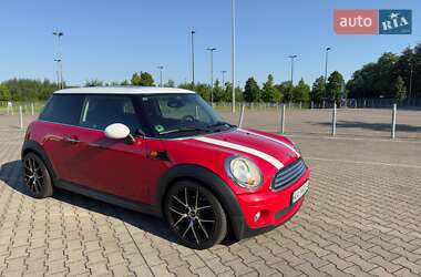Хэтчбек MINI Cooper 2013 в Ужгороде