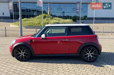 Хэтчбек MINI Cooper 2013 в Ужгороде