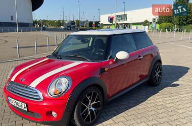 Хэтчбек MINI Cooper 2013 в Ужгороде