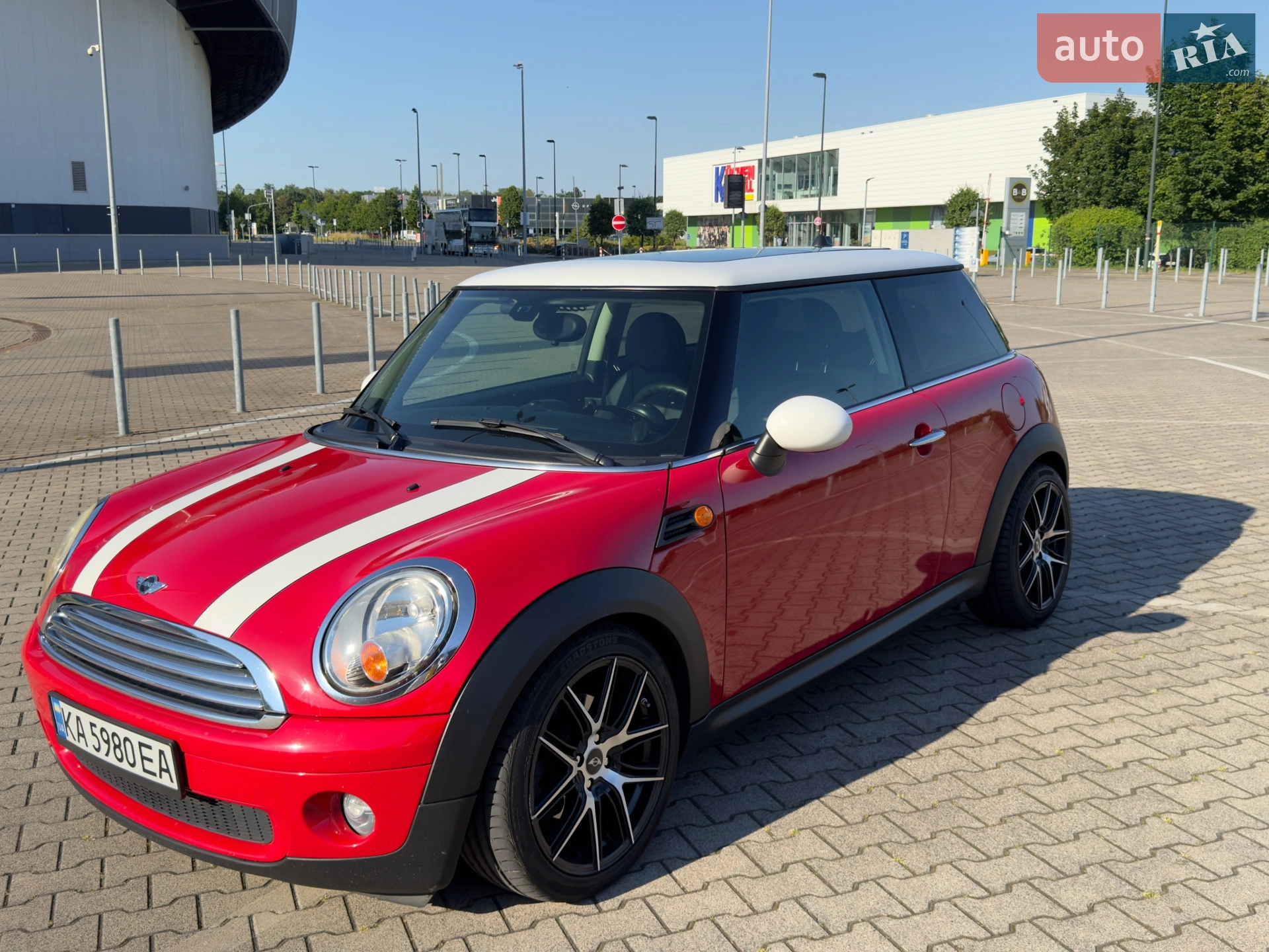 2013 MINI Cooper - мініатюра 2