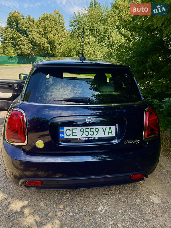 Хетчбек MINI Cooper 2023 в Івано-Франківську