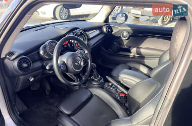 Хэтчбек MINI Cooper 2016 в Днепре