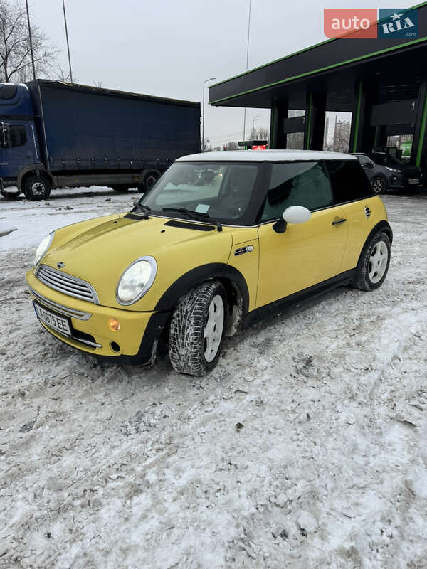 Хетчбек MINI Cooper 2004 в Києві фото 3 Хетчбек MINI Cooper 2004 в Києві
