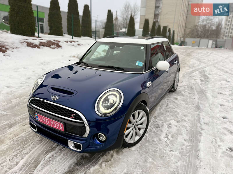 Хэтчбек MINI Cooper 2015 в Виннице