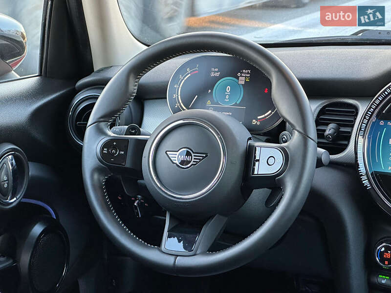 Хэтчбек MINI Cooper 2022 в Киеве фото 21 Хэтчбек MINI Cooper 2022 в Киеве