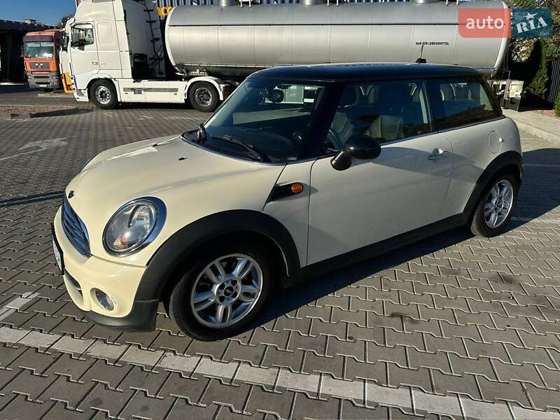 Хетчбек MINI Cooper 2013 в Одесі фото 6 Хетчбек MINI Cooper 2013 в Одесі