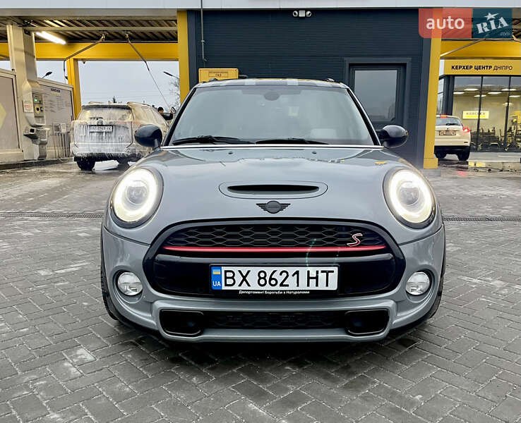 Хэтчбек MINI Cooper 2016 в Днепре фото 3 Хэтчбек MINI Cooper 2016 в Днепре