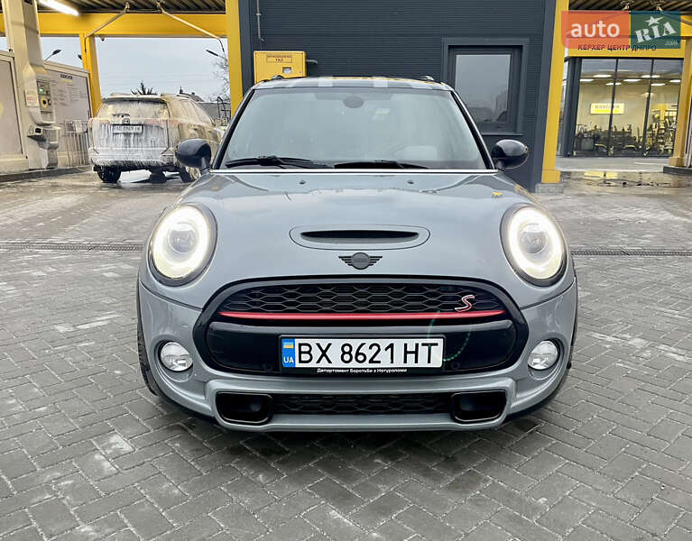Хэтчбек MINI Cooper 2016 в Днепре фото 17 Хэтчбек MINI Cooper 2016 в Днепре