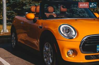Хэтчбек MINI Cooper 2016 в Львове
