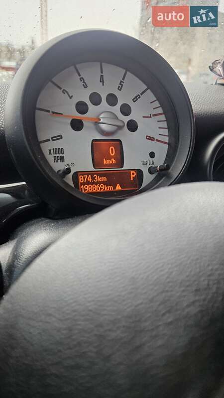 Хэтчбек MINI Cooper 2010 в Львове