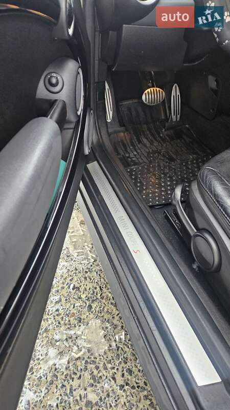 Хэтчбек MINI Cooper 2010 в Львове