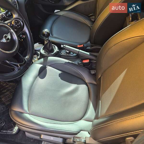 Хэтчбек MINI Cooper 2015 в Львове фото 6 Хэтчбек MINI Cooper 2015 в Львове